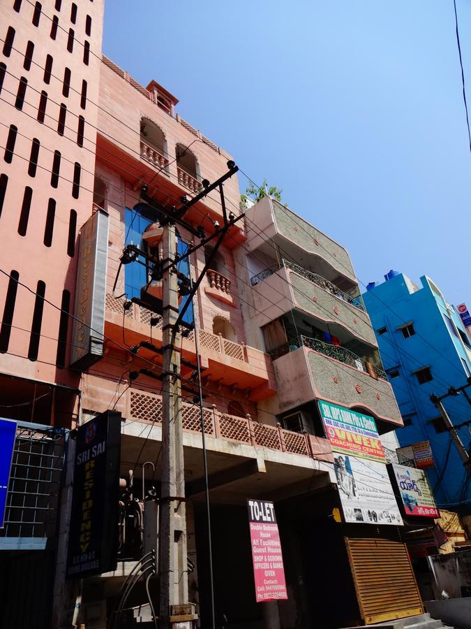 Sri Sai Residency Otel Tirupati Dış mekan fotoğraf