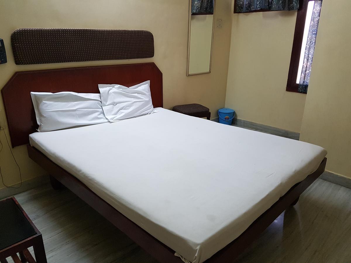 Sri Sai Residency Otel Tirupati Dış mekan fotoğraf